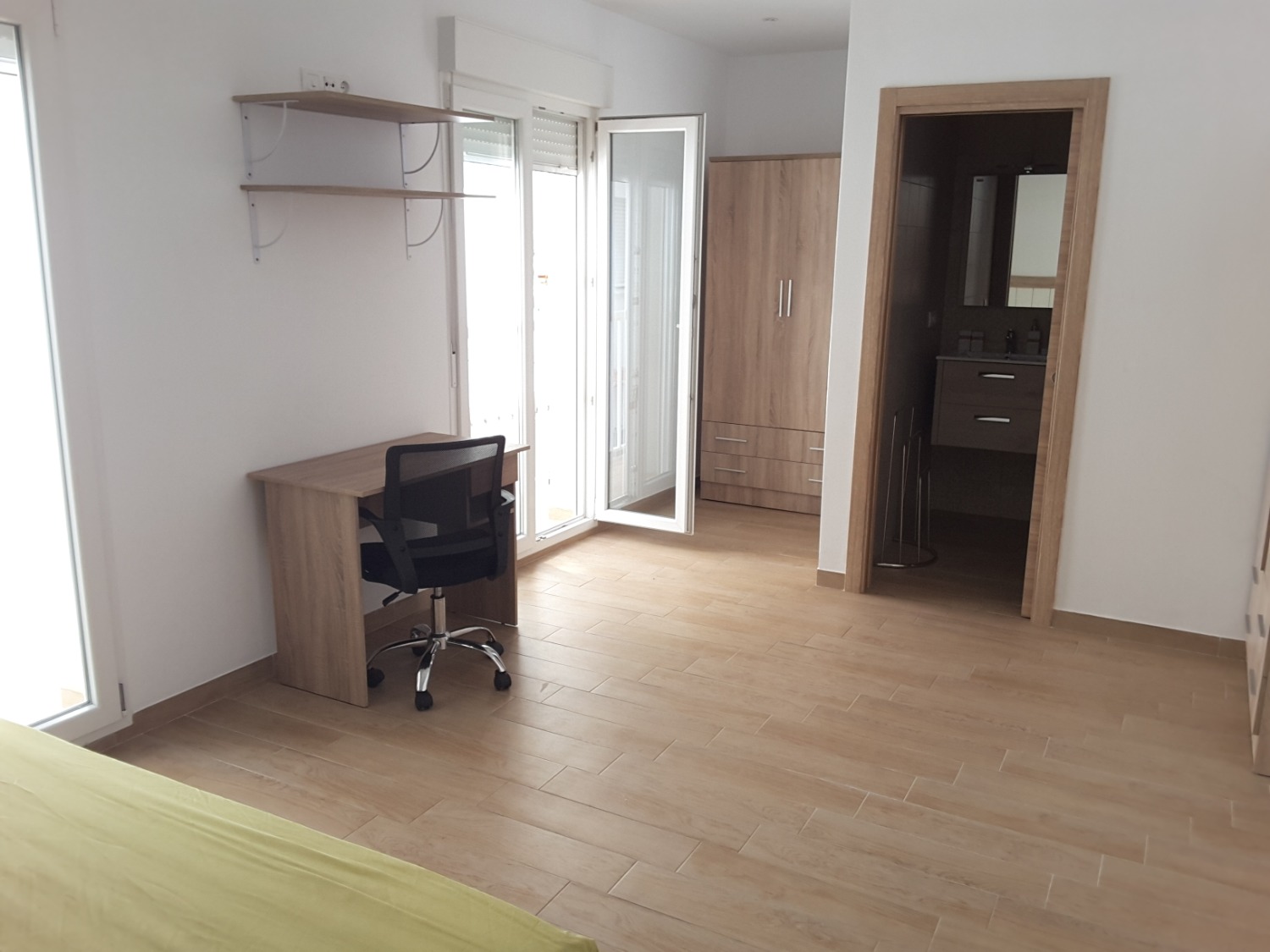 ZU VERKAUF 4-Zimmer-Haus vor kurzem renoviert