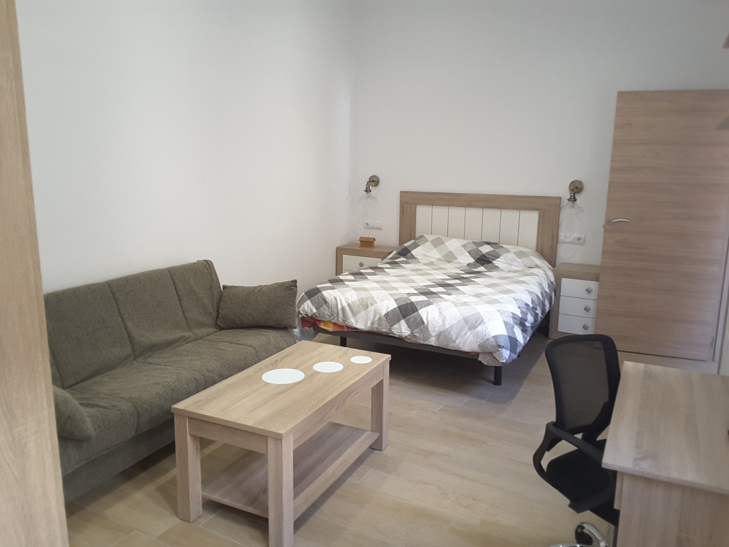 PER VENDITA 4 camere da letto casa recentemente ristrutturata